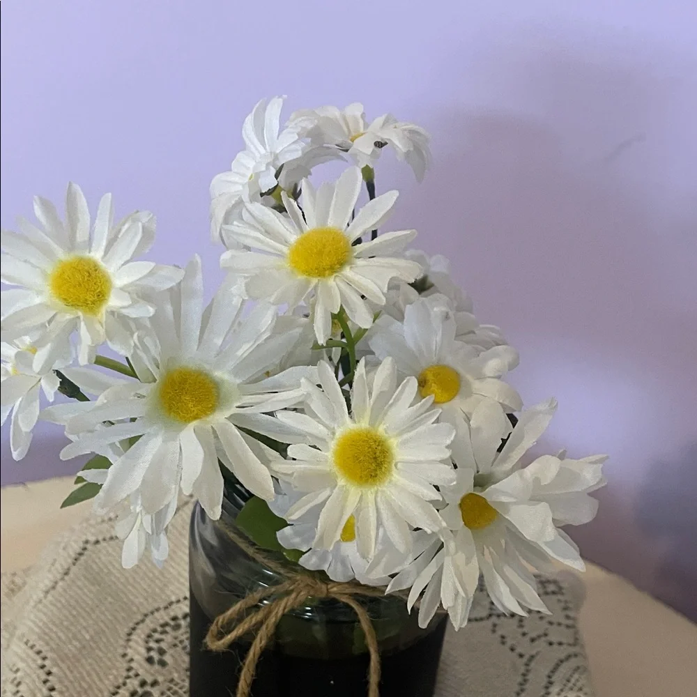 Artificial White Daisy Arrangement in Glass Jar with black paint